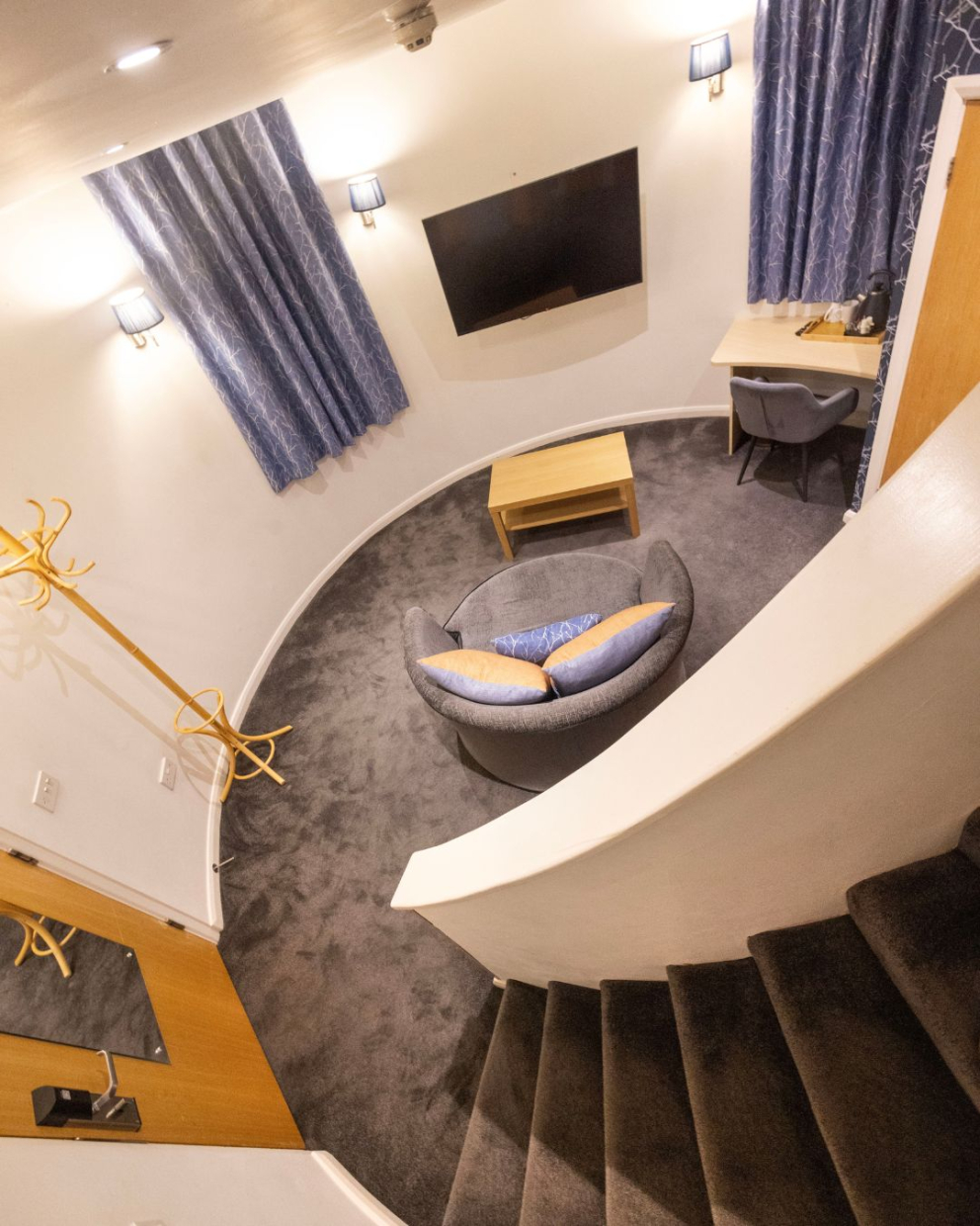Wookey Hole Hotel Witch’s Hat Suite