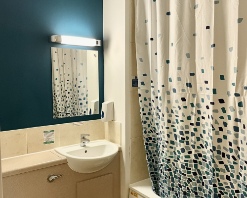 Bathroom double room